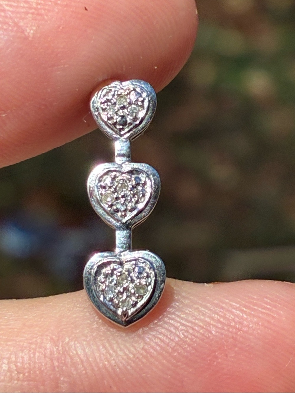 Solid 10k white gold genuine sparkly diamond pendant